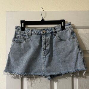 Jean skort